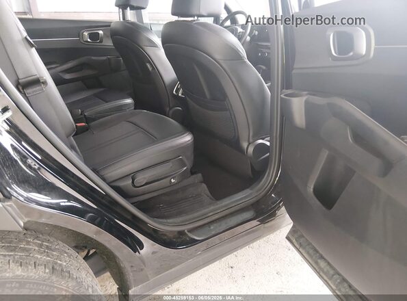 5XYRHDJF2RG274091 2024 KIA SORENTO Black VIN կոդի պիտակի տեսք