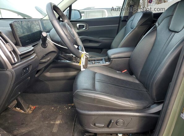 5XYRHDJF8RG279621 2024 KIA SORENTO Green Սալոնի դիմացի տեսք