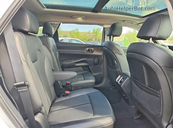 5XYRHDLF3PG230708 2023 KIA SORENTO White Rear interior view