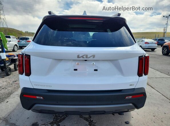 5XYRHDLF3PG230708 2023 KIA SORENTO White Rear view
