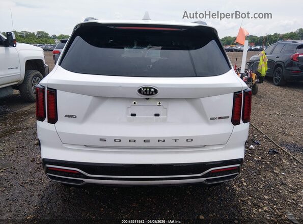 5XYRHDLF8MG024473 2021 KIA SORENTO White 