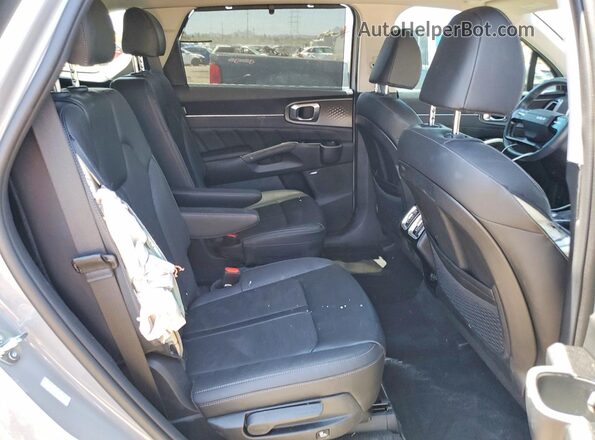5XYRK4JFXTG411836 2026 KIA SORENTO Gray უკანა სავარძლების ხედი