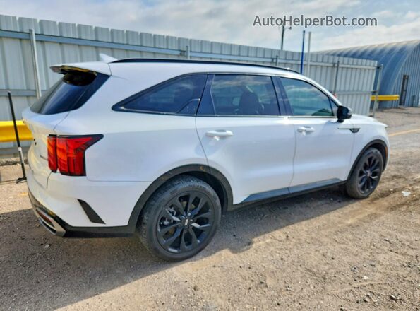 5XYRK4LF0MG020841 2021 KIA SORENTO White Tył prawy