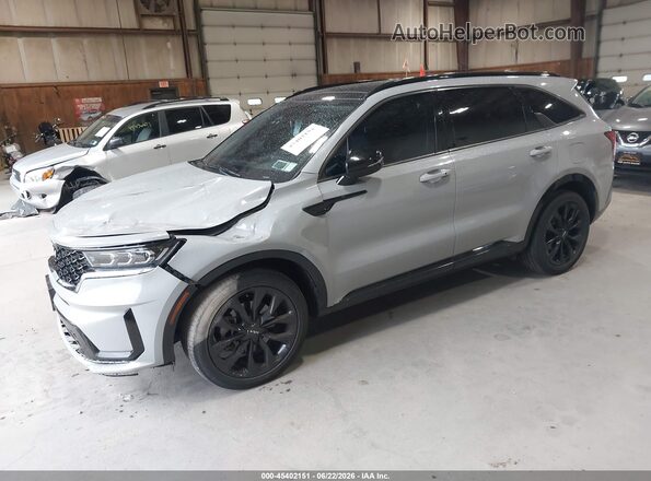 5XYRK4LF4NG142488 2022 KIA SORENTO Gray Առջևի ձախ երեք քառորդ տեսարան