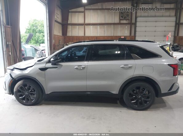 5XYRK4LF4NG142488 2022 KIA SORENTO Gray Սալոնի 360 աստիճան տեսք
