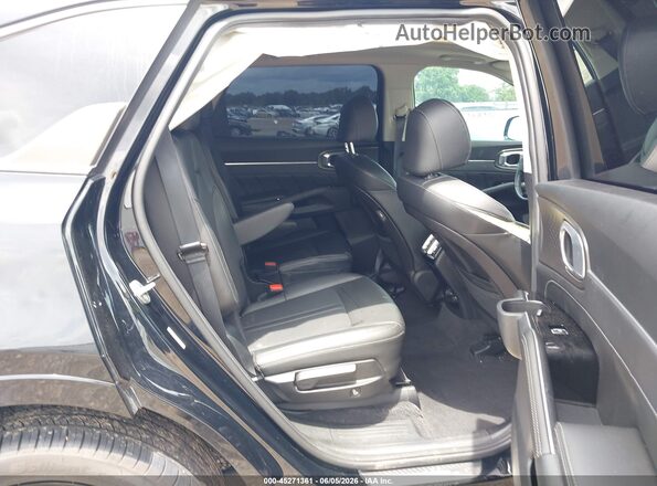 5XYRK4LF8PG204560 2023 KIA SORENTO Black VIN կոդի պիտակի տեսք