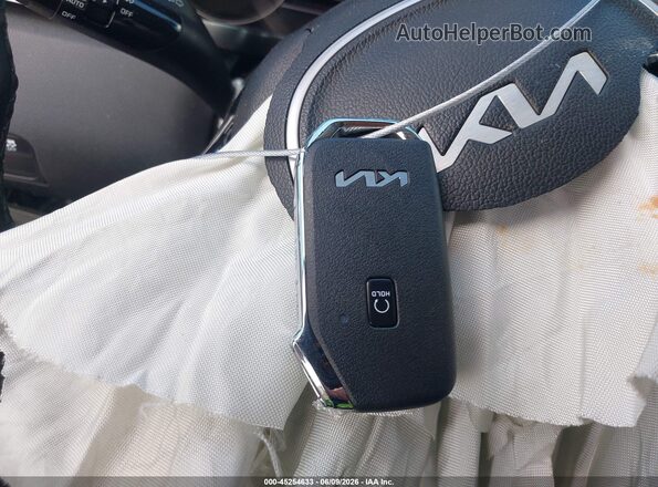5XYRK4LF9NG117859 2022 KIA SORENTO White Dashboard view