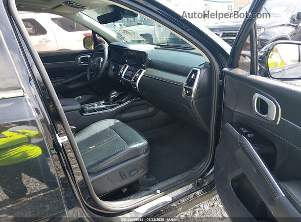 5XYRK4LFXNG119331 2022 KIA SORENTO Black Widok wnętrza z przodu