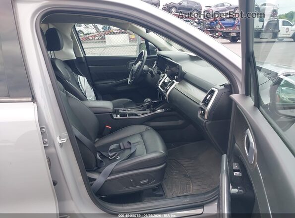 5XYRKDLF0NG152127 2022 KIA SORENTO Gray Vista interior delantera