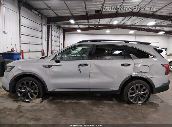 5XYRKDLF0PG191027 2023 KIA SORENTO Gray Vista frontal