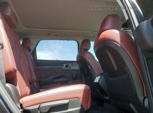 5XYRKDLF0PG193277 2023 KIA SORENTO Charcoal Widok wnętrza z tyłu