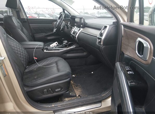 5XYRKDLF2MG030495 2021 KIA SORENTO Tan Widok wnętrza z przodu