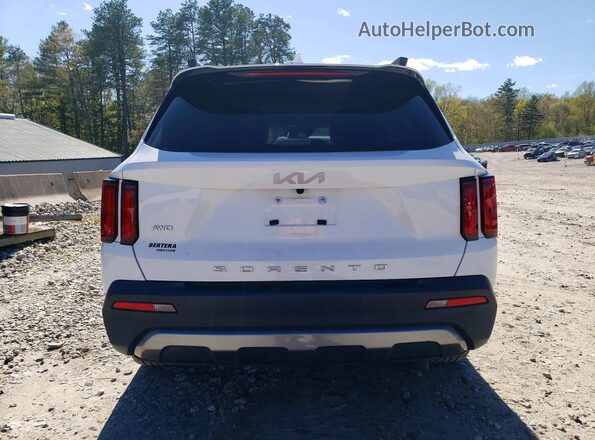 5XYRKDLF2NG087085 2022 KIA SORENTO White Widok z tyłu