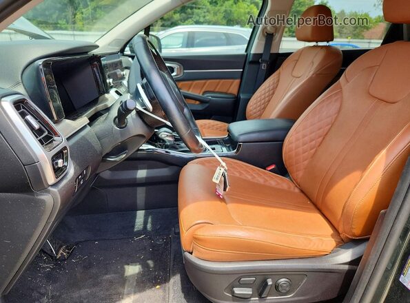 5XYRKDLF3NG074054 2022 KIA SORENTO Green Front interior view