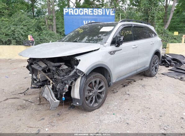 5XYRKDLF8NG104181 2022 KIA SORENTO Gray Vista tres cuartos delantera izquierda