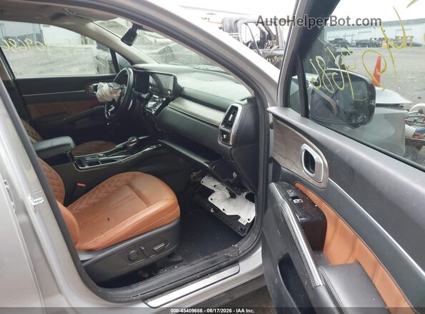 5XYRKDLF8NG104181 2022 KIA SORENTO Gray Vista interior delantera