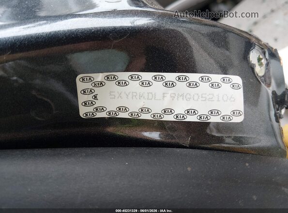 5XYRKDLF9MG052106 2021 KIA SORENTO Gray Vista del compartimento del motor