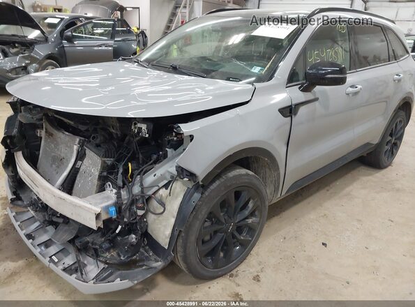 5XYRKDLFXNG155522 2022 KIA SORENTO Gray Vista frontal