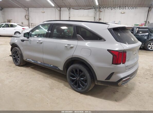 5XYRKDLFXNG155522 2022 KIA SORENTO Gray Trasero izquierdo