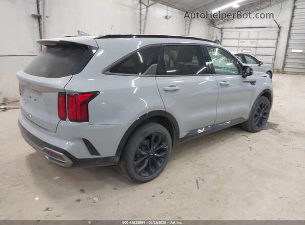 5XYRKDLFXNG155522 2022 KIA SORENTO Gray Trasero derecho