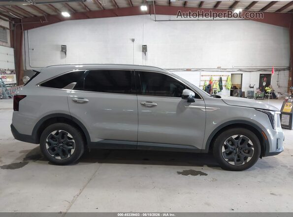 5XYRL4JC0RG297745 2024 KIA SORENTO Gray Vista interior trasera