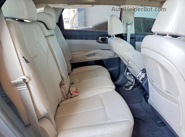 5XYRL4JC1SG369512 2025 KIA SORENTO Gray Vista interior trasera
