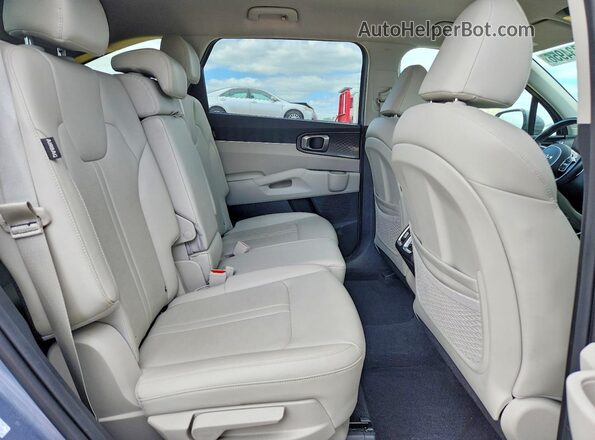 5XYRL4JC5RG263025 2024 KIA SORENTO Gray უკანა სალონის ხედი