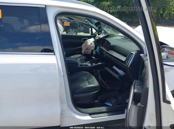5XYRL4JC6RG266676 2024 KIA SORENTO White Front interior view