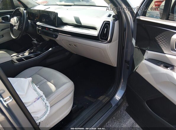 5XYRL4JC8SG378353 2025 KIA SORENTO Silver Front interior view