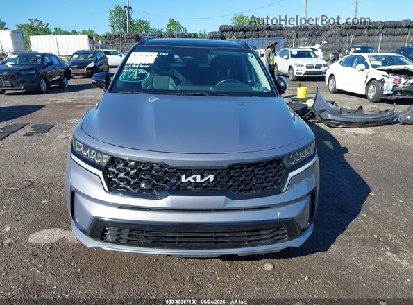 5XYRL4LC8NG126068 2022 KIA SORENTO Gray Սալոնի հետևի տեսք