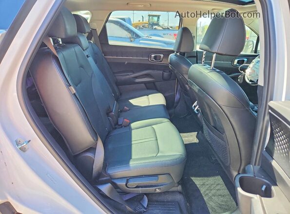 5XYRLDJC9RG289109 2024 KIA SORENTO White 