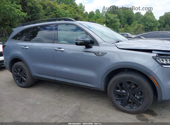 5XYRLDLC0NG096581 2022 KIA SORENTO Gray Սալոնի հետևի տեսք
