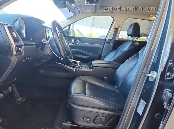 5XYRLDLC1MG007762 2021 KIA SORENTO Charcoal Front interior view