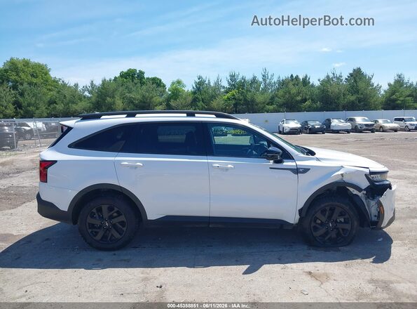 5XYRLDLC3NG150651 2022 KIA SORENTO White Vista interior trasera