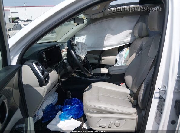 5XYRLDLC7MG004204 2021 KIA SORENTO White Front interior view