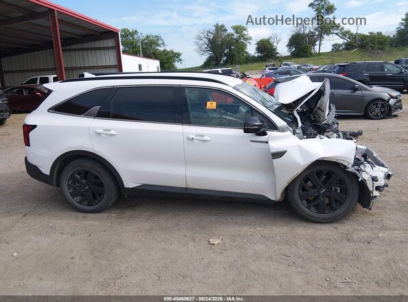 5XYRLDLC9MG025040 2021 KIA SORENTO White Սալոնի հետևի տեսք