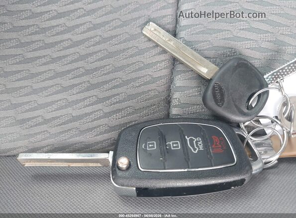 5XYZT3LB4HG381094 2017 HYUNDAI SANTA FE SPORT Gray Vista del salpicadero