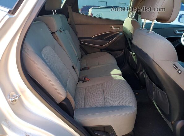 5XYZT3LB5GG350239 2016 HYUNDAI SANTA Silver Rear interior view