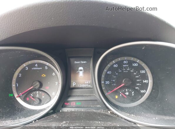 5XYZT3LB6GG336642 2016 HYUNDAI SANTA FE SPORT Red Vista de los asientos traseros