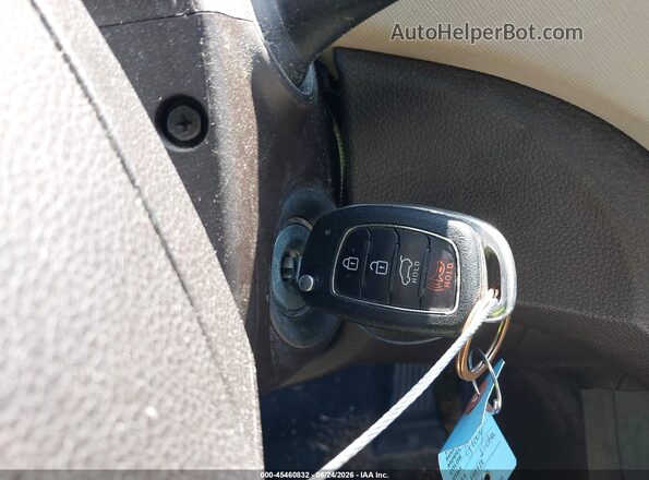 5XYZT3LB6HG479740 2017 HYUNDAI SANTA FE SPORT Gray წინა პანელის ხედი
