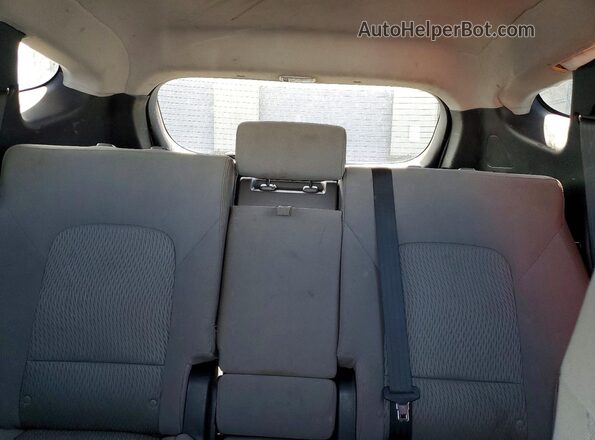 5XYZTDLB0GG352356 2016 HYUNDAI SANTA Silver Widok tylnych siedzeń