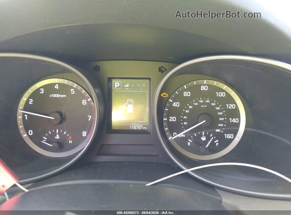 5XYZTDLB4HG478043 2017 HYUNDAI SANTA FE SPORT Серебряный 