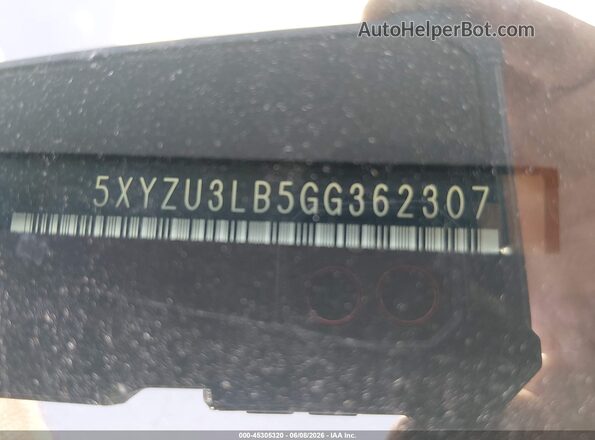 5XYZU3LB5GG362307 2016 HYUNDAI SANTA FE SPORT Black Engine compartment view