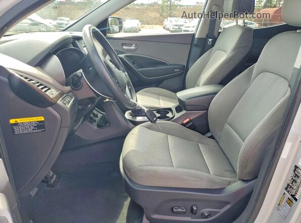 5XYZU3LBXHG445345 2017 HYUNDAI SANTA Серебряный Вид салона спереди