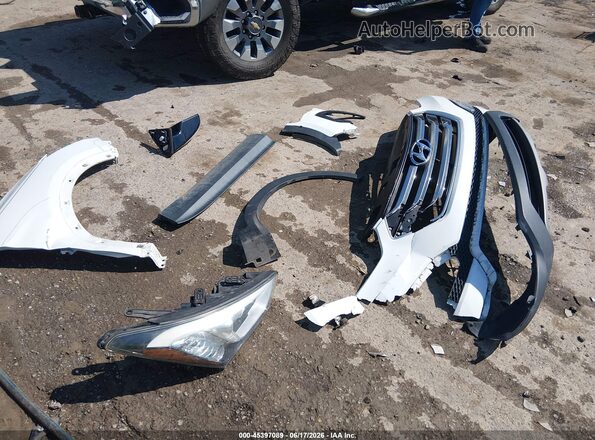 5XYZUDLB7GG325085 2016 HYUNDAI SANTA FE SPORT White Instrument cluster view