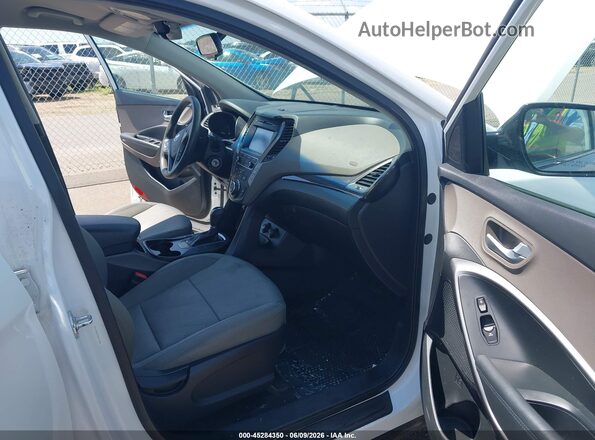 5XYZUDLB7HG417296 2017 HYUNDAI SANTA FE SPORT White Vista interior delantera