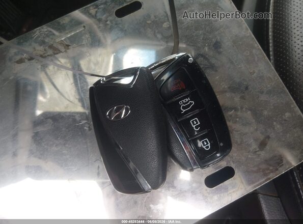 5XYZWDLA8HG408527 2017 HYUNDAI SANTA FE SPORT Черный Вид панели приборов