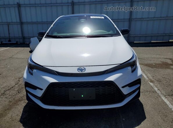 5YFB4MCE0SP219335 2025 TOYOTA COROLLA Белый Вид спереди