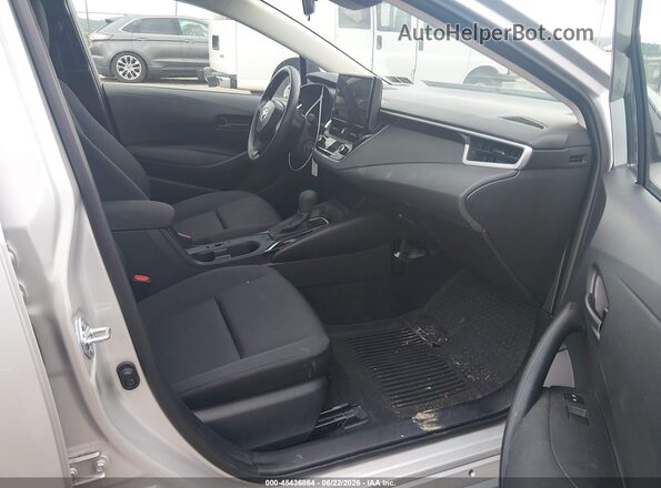 5YFB4MDE1SP261012 2025 TOYOTA COROLLA Silver Front interior view
