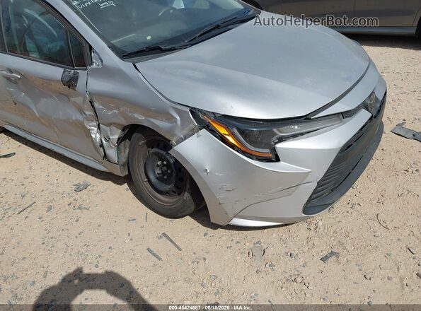 5YFB4MDE2PP009518 2023 TOYOTA COROLLA Silver Widok z przodu
